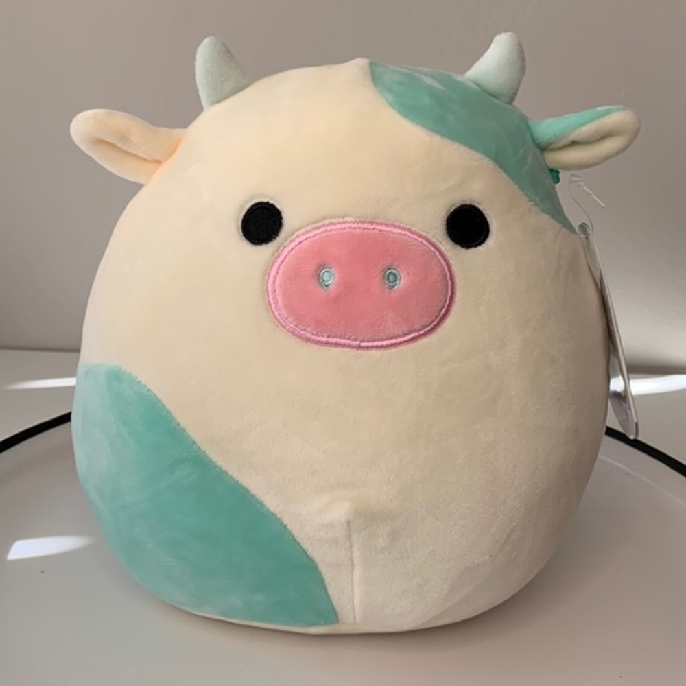 Squishmallows Belana The Cow